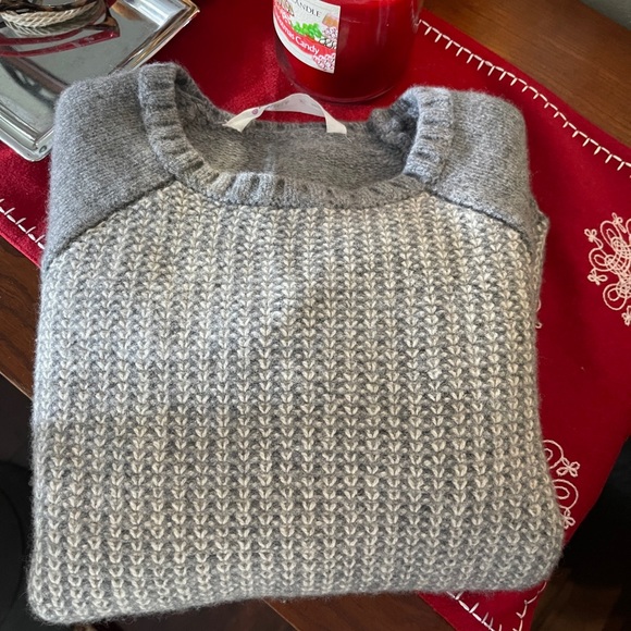 Athleta wool/cashmere blend sweater  XS - Picture 6 of 8